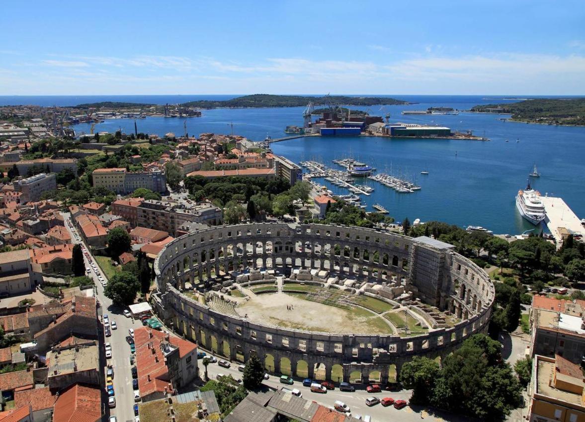 Apartman Antonija Пула Экстерьер фото